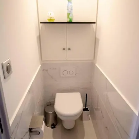 Très JOLI 35 m avec JARDINTERRASSE et PISCINE *